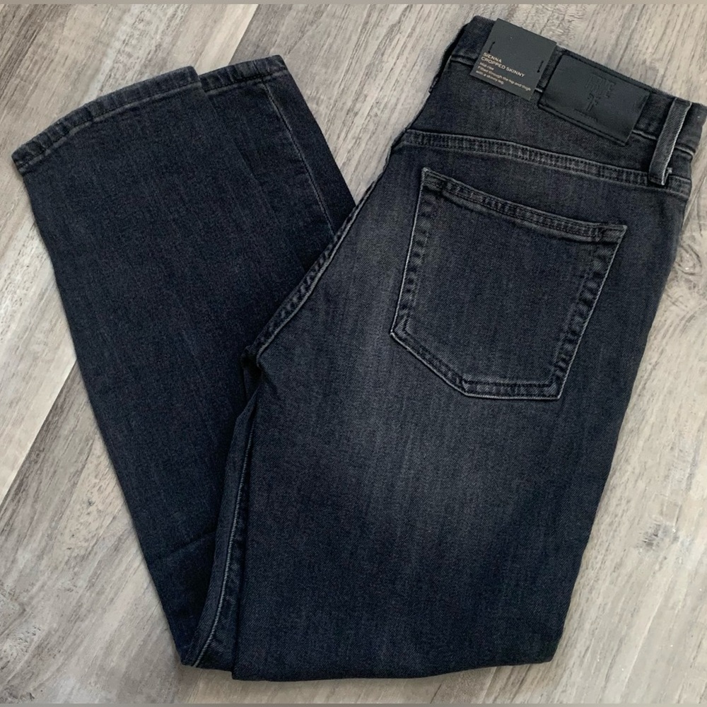 Frye Sienna Cropped Skinny Mid Rise Jeans.